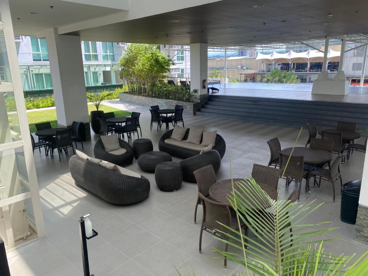 Abreeza Chills Place 1519 Davao City Dış mekan fotoğraf